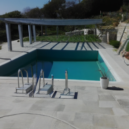 Fourniture et pose de liner pour piscine : choix de matériaux et processus d'installation Givors